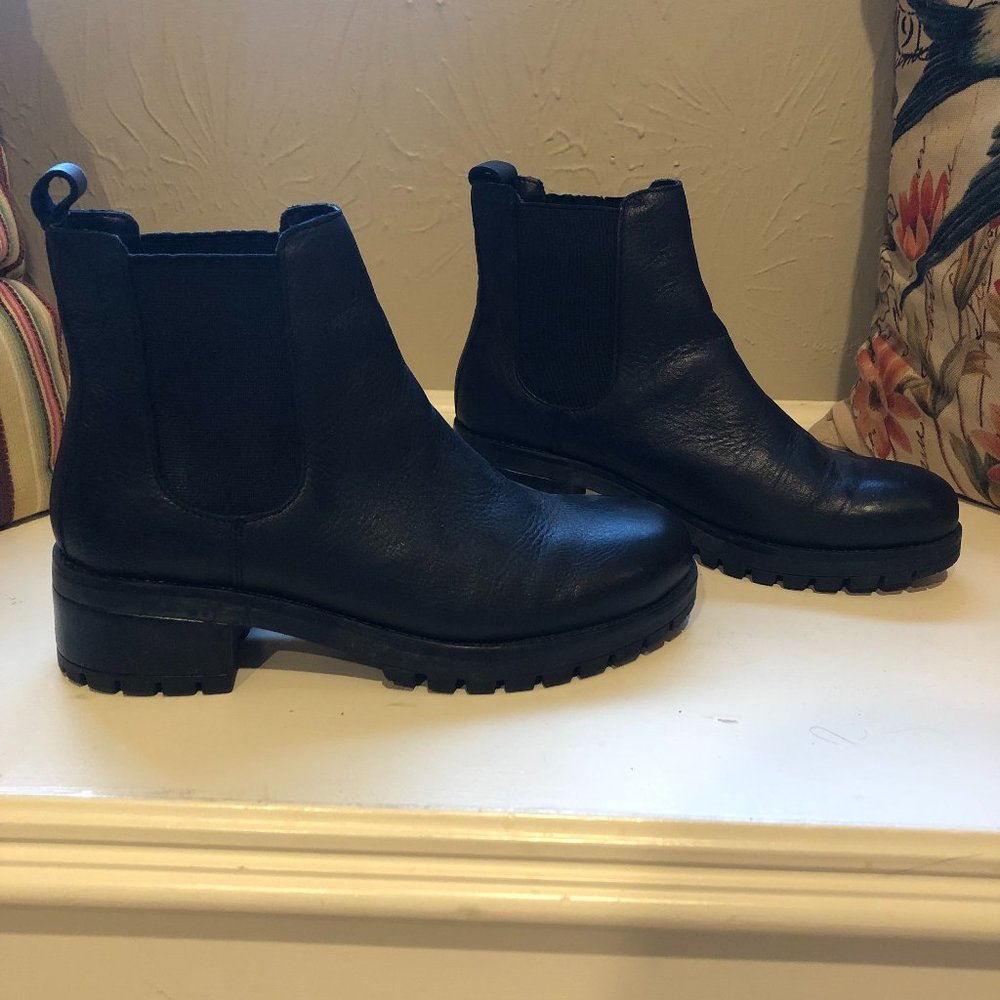 Black Lavorazione Artigiana Chelsea Boots